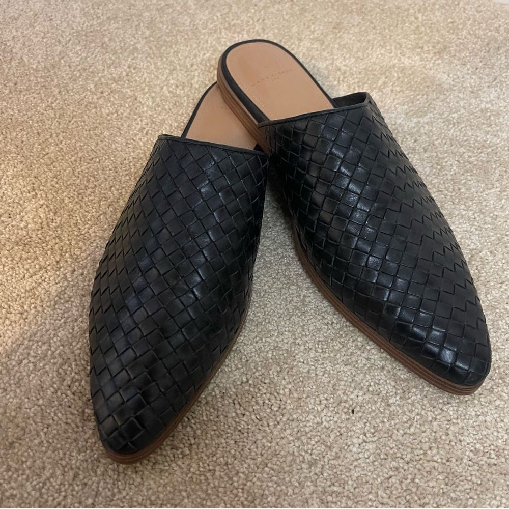 Marc Fisher Size 9.5 Slide Mules Weaved Black - image 1